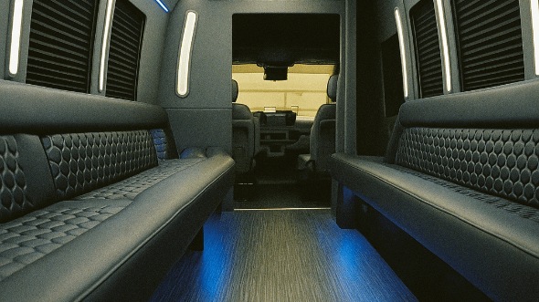independence 28 passenger party bus rental